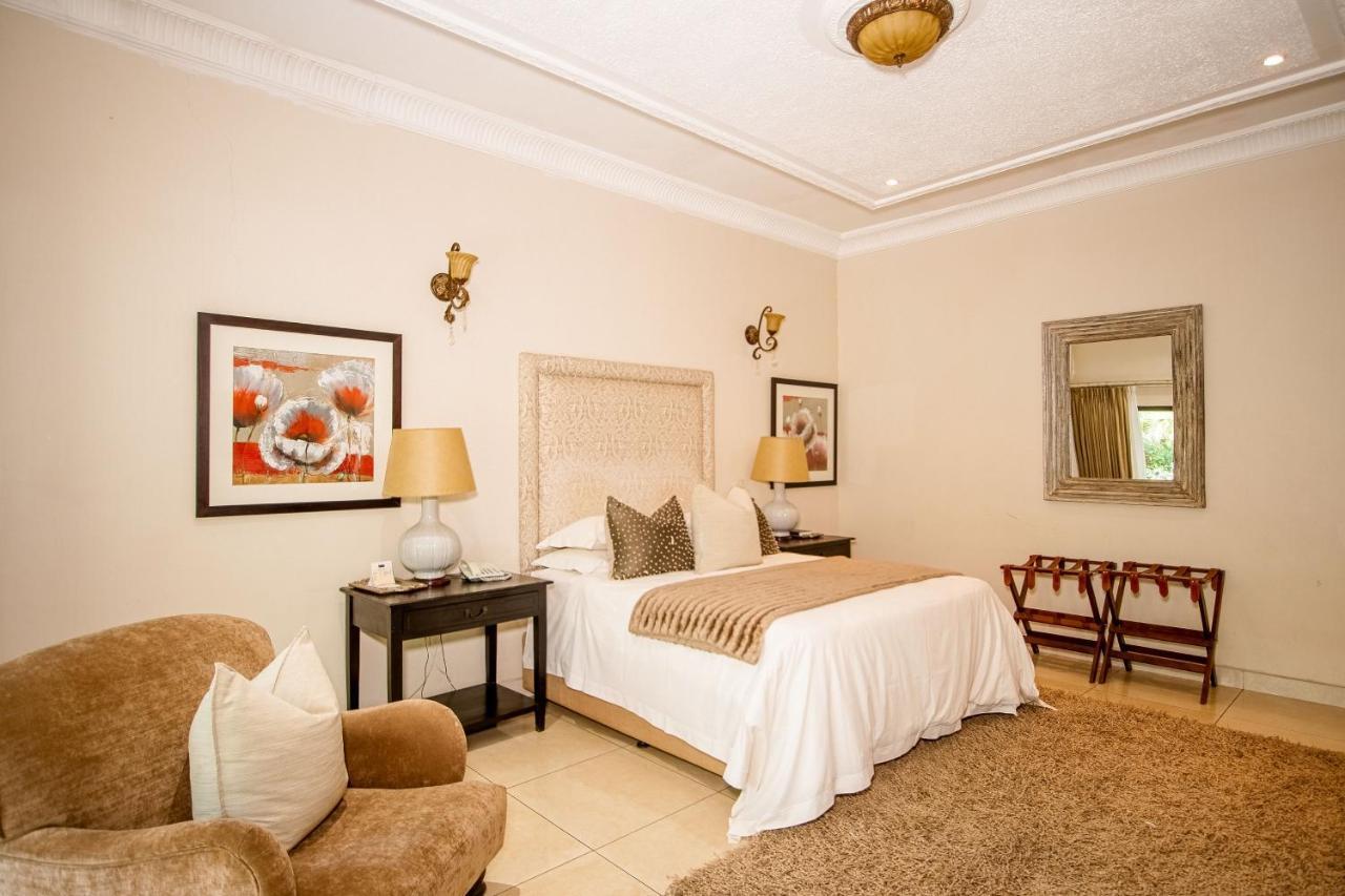 The Deluxe Hotel